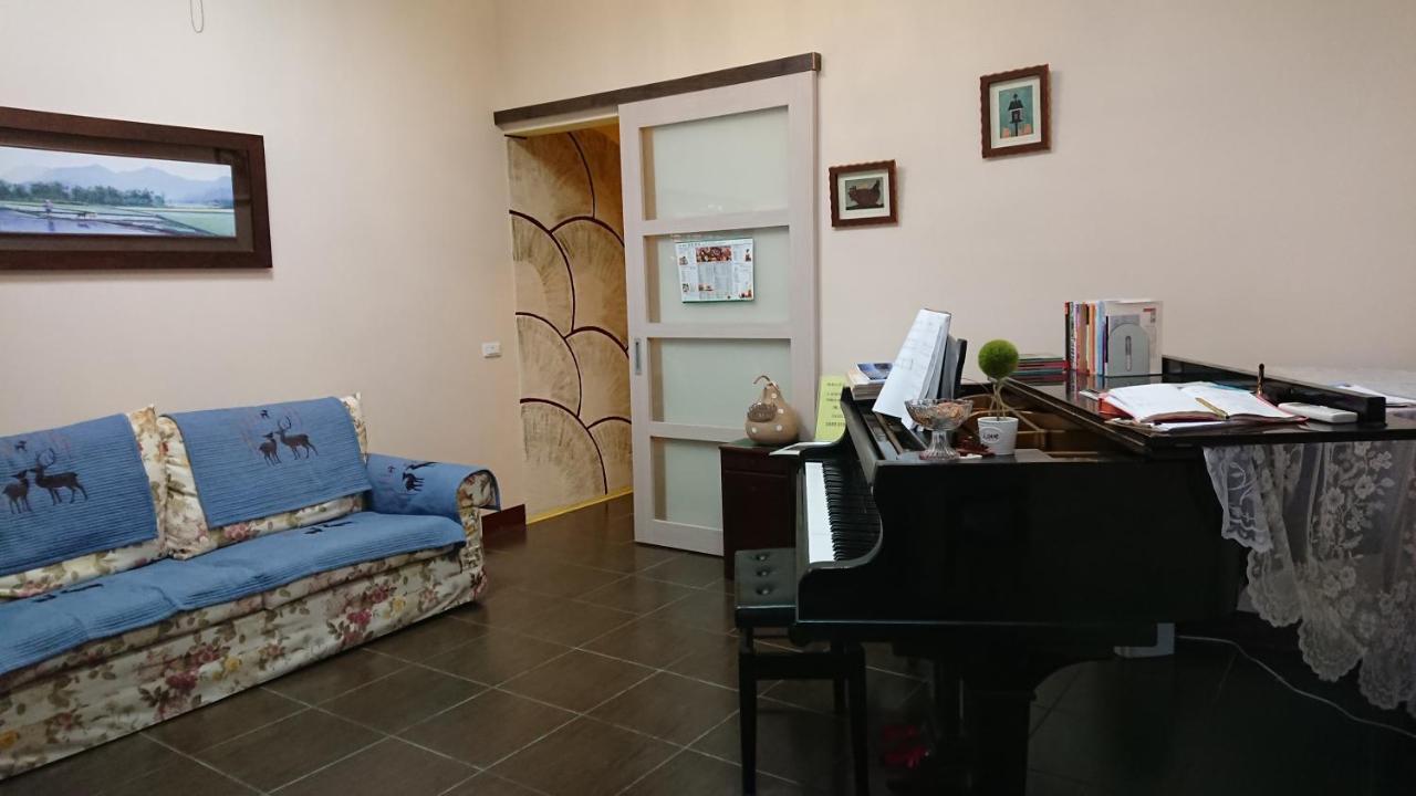 Maison d'hôtes 儷池2房2-5人包棟 à Chishang Extérieur photo